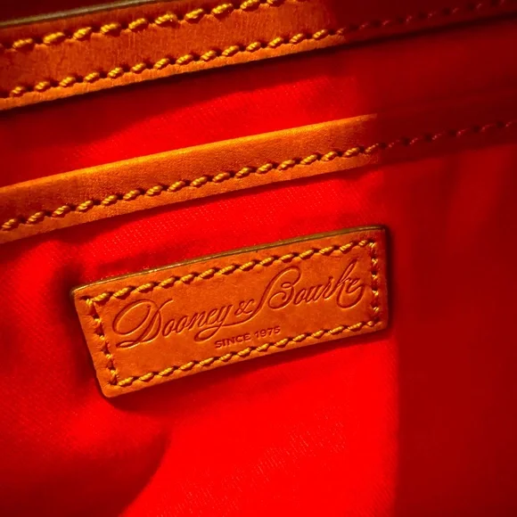 Dooney & Bourke Gretta Novelty Kiley Hobo Bag ❤️ 🧁🐝 ⭐️ DB Logo Shoulder Bag RARE - Picture 11 of 14